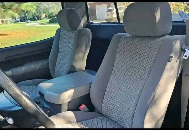 2012 Toyota Tundra Grade Regular Cab 4x4 - Image 7