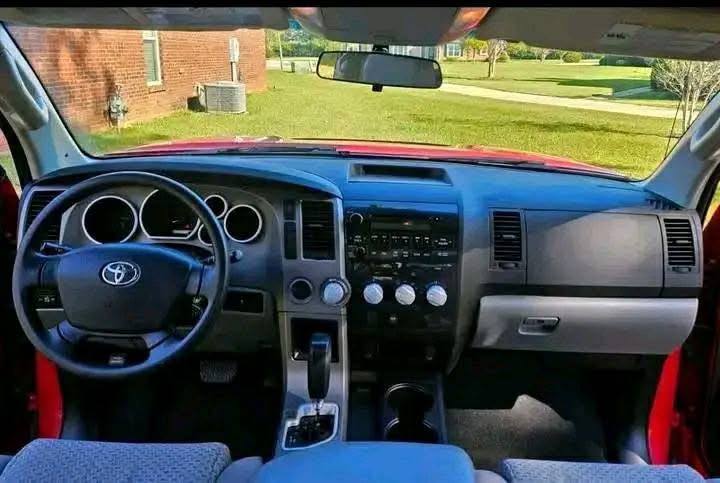 2012 Toyota Tundra Grade Regular Cab 4x4 - Image 10