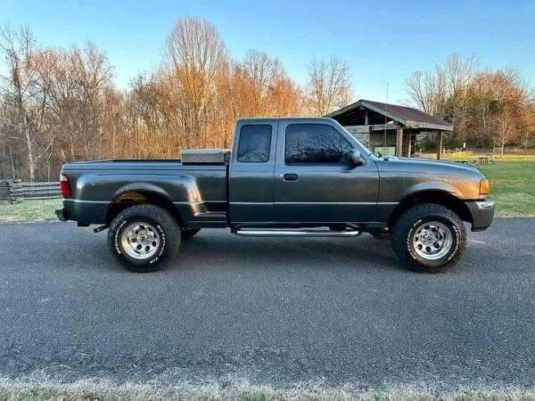 2004 Ford Ranger 4x4 - Image 5