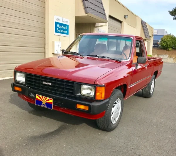 1986 Toyota Pickup 4-Speed - Image 8