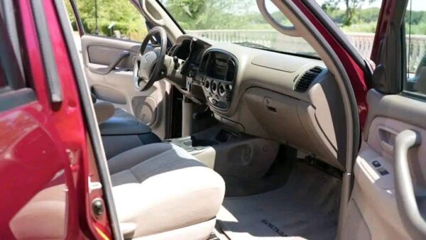 2005 Toyota Tundra SR5 Double Cab V8 4×4 - Image 10