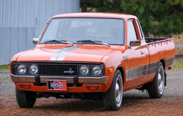 1978 Datsun 620 King Cab Pickup 5-Speed - Image 2