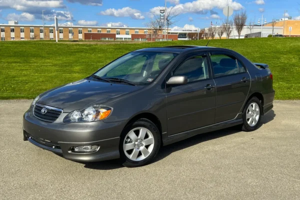 7k-Mile 2006 Toyota Corolla S - Image 2