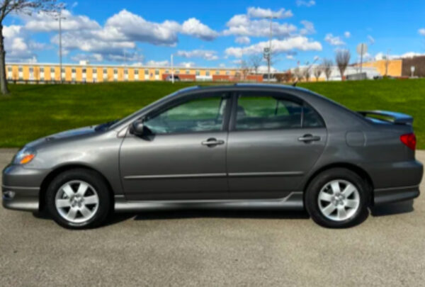 7k-Mile 2006 Toyota Corolla S - Image 4