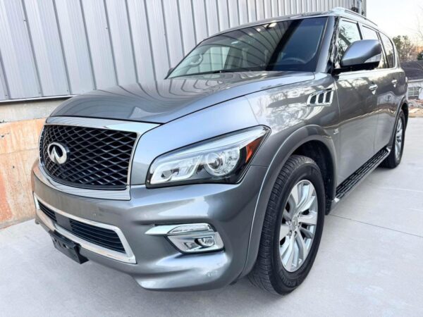 2017 INFINITI QX80 4x4 - Image 4