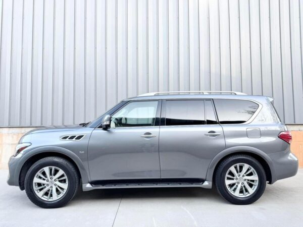 2017 INFINITI QX80 4x4 - Image 5