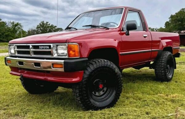 1987 Toyota Pickup 4x4 - Image 5