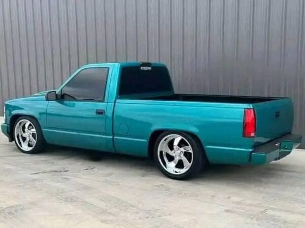 1995 chevy Silverado. - Image 7