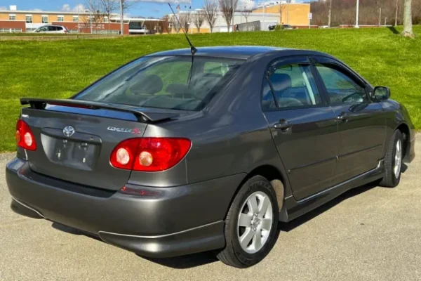 7k-Mile 2006 Toyota Corolla S - Image 3