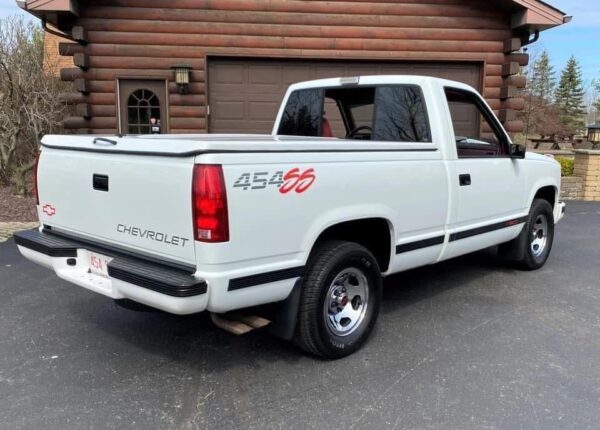 Supercharged 1992 Chevrolet 454 SS Pickup - Image 8